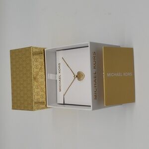 1608- MICHAEL Michael Kors Heart Pendant Necklace Gold Tone NWT